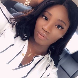 Meet your Posher, Peaches